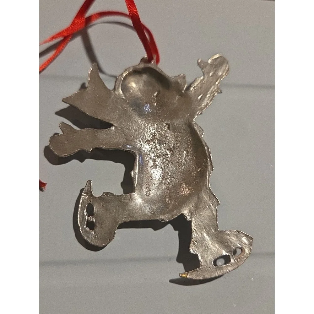 Camelot Pewter Skating Bear Vintage 3.5
